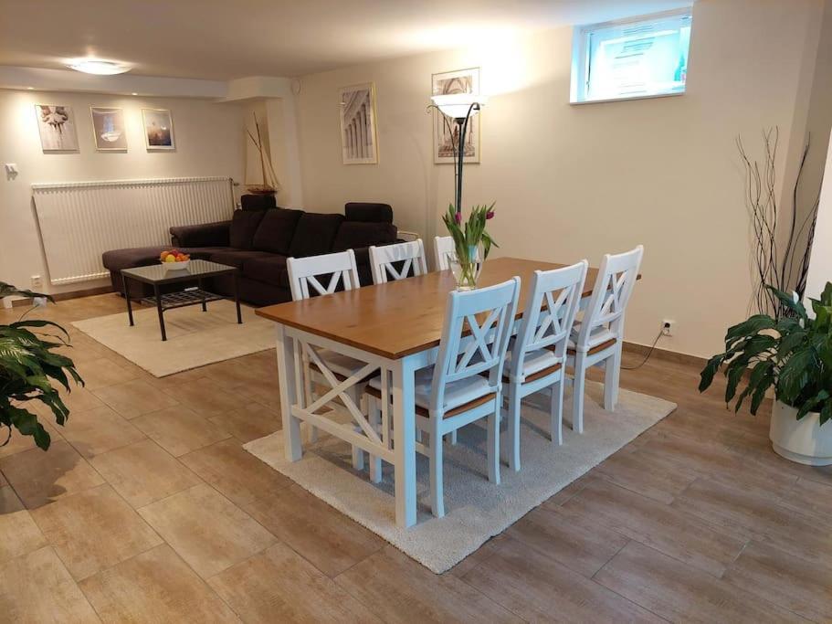 Laegenhet Pa Landet Naera Stan Lägenhet Jonsered Exteriör bild